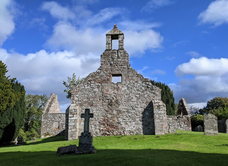 Abdie-Old-Parish-Church.jpg